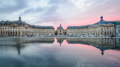 à peine commencés, les travaux de l’ancien Virgin Megastore, place Gambetta, arrêtés par la mairie