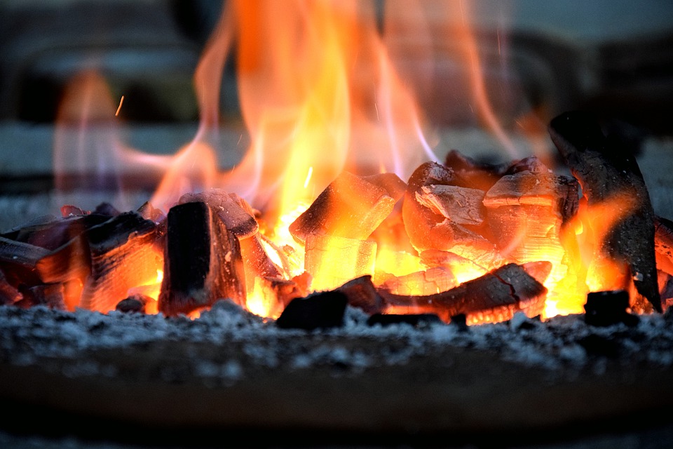 POL-DEL: Landkreis Oldenburg: Brand einer Mülltonne in Bookholzberg +++ Zeugenaufruf