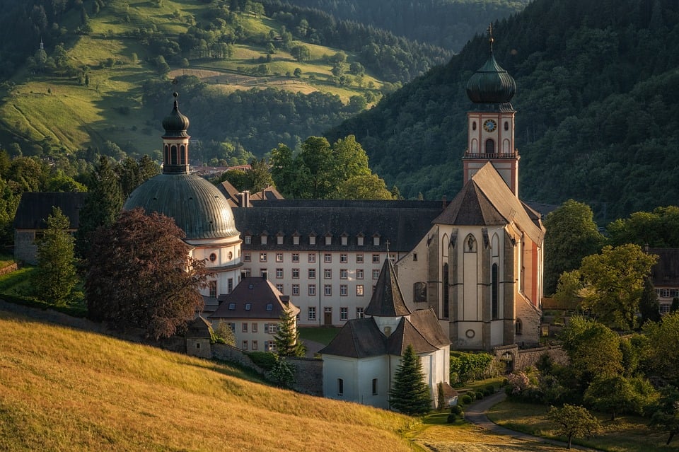 In diesem Kloster in Baden-Württemberg sind mysteriöse Millionenbeträge aufgetaucht