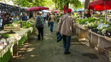 Böllerschüsse und Rollentausch beim Diepholzer Großmarkt