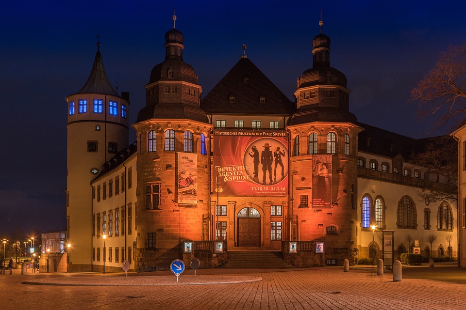 Kreuz und Krone: neue Dom- und Diözesanmuseum im Historischen Museum der Pfalz 18.09.2024 · Speyer