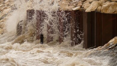 Vorbereitet auf Hochwasser + Schuhgeschäft schließt + Ausstellung für mehr Toleranz