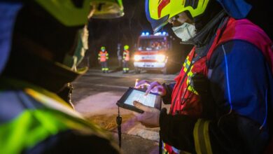 Brandstifter im Nürnberger Westen unterwegs? Berufsfeuerwehr seit der Nacht im Dauereinsatz