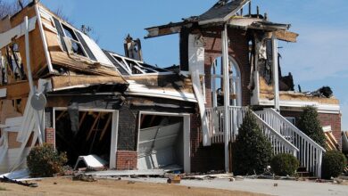 Westfalen-BlattNach Wohnhausbrand in Enger: Leiche gefundenNach dem Brand, bei dem ein Wohnhaus in Enger völlig ausbrannte, hat die Kriminalpolizei am Freitag (20. September) die Ermittlungen aufgenommen..vor 7 Minuten