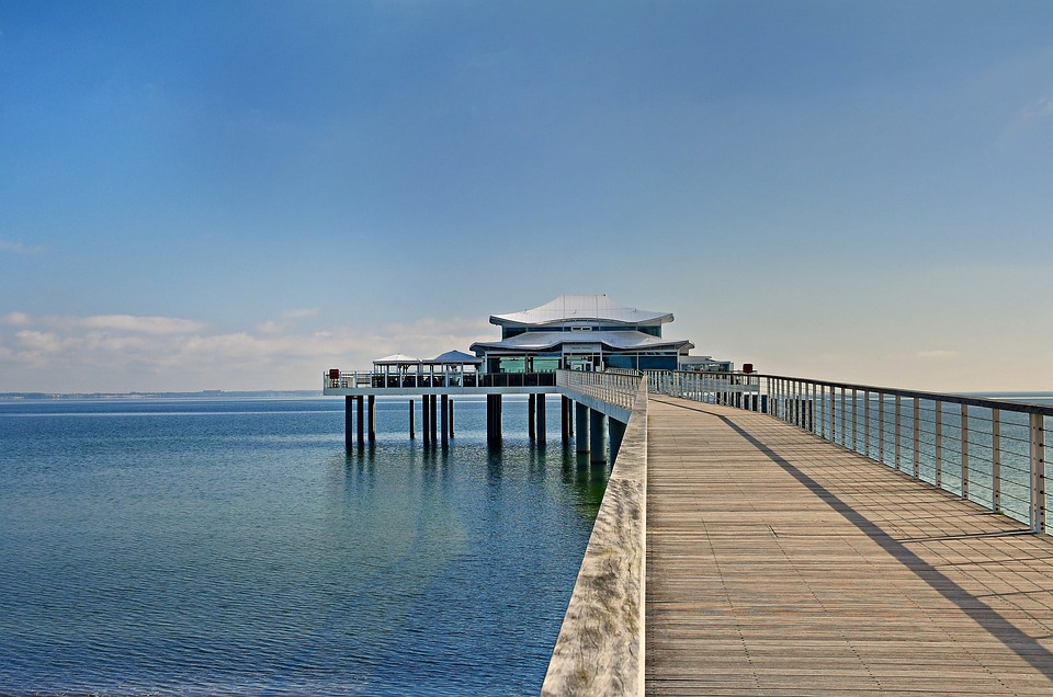 Timmendorfer Strand hat neues Wahrzeichen: Große Party an der Ostsee | Regional