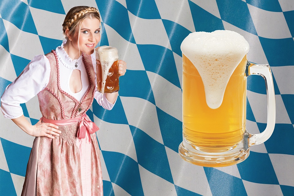 Oktoberfest startet bei sonnigem Wetter