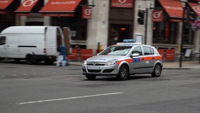 Polizei teilt Video von Raser: „Wieso darf der weiterfahren?“