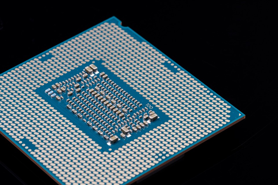 Bloomberg: Intel überdenkt offenbar Investitionen im Ausland