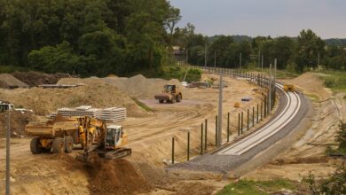 INTERSPORT Ramelow übergibt JAKO-Trikotsätze an Vereine in Uelzen