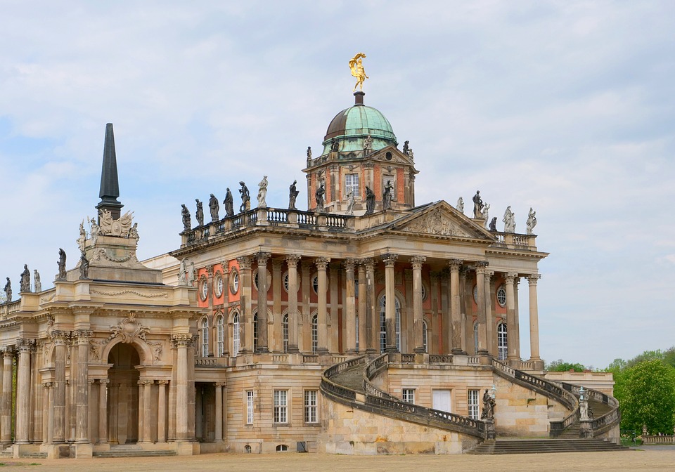 Zulassungsbehörde des Landkreises Potsdam-Mittelmark schließt