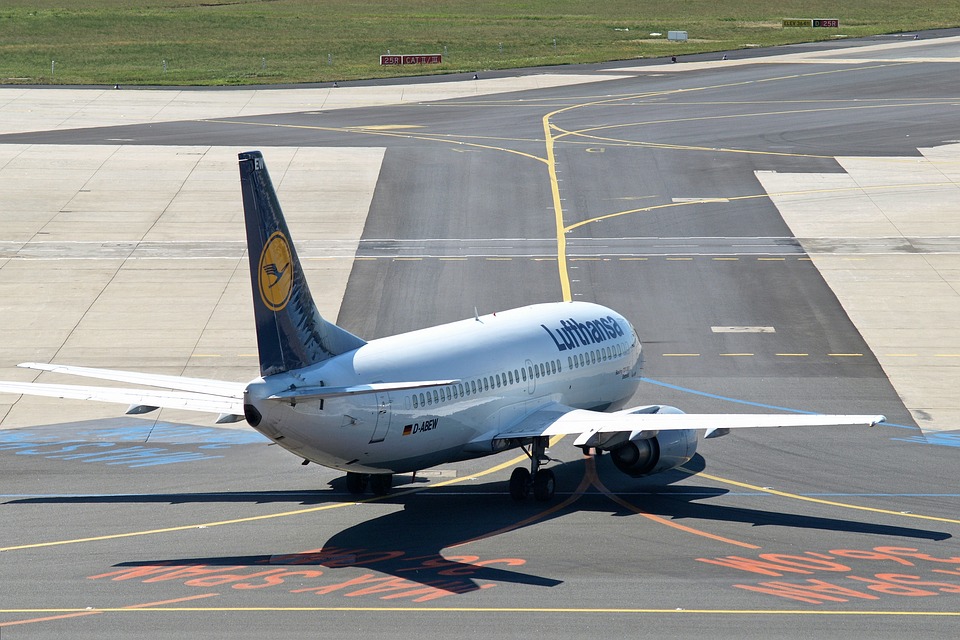 Tarife: Warnstreik bei Lufthansa-Töchtern in Leipzig und Dresden