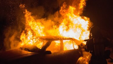 Autos im Leipziger Westen brennen