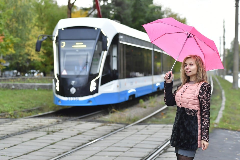 BPOLI-OG: 63-Jähriger attackiert Beamte