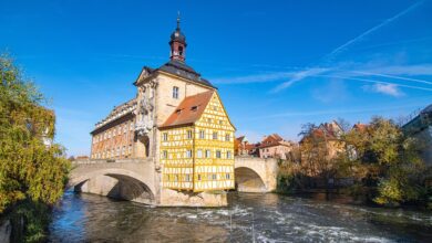 Fördermittelbescheidübergabe von Staatssekretär Gotthardt an LAGARDE1 in Bamberg