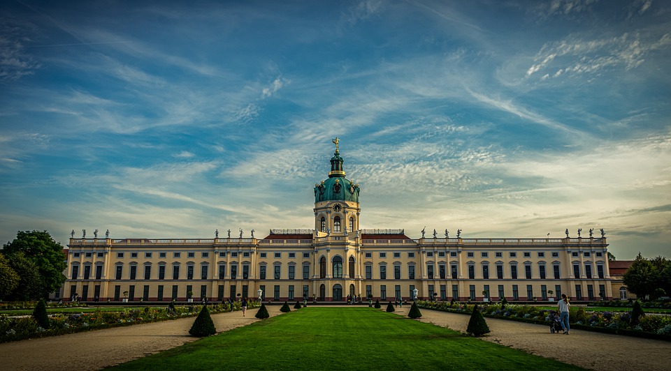 Berliner Haushalt: Finanzsenator Evers hält an Kultur-Einsparungen fest