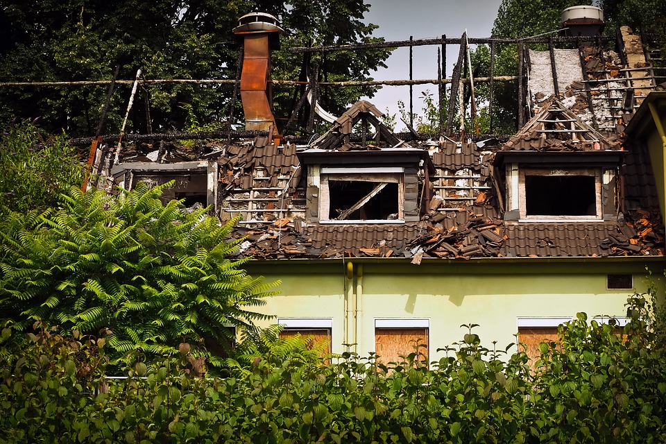 Feuerwehr suchte Mann in brennender Wohnung