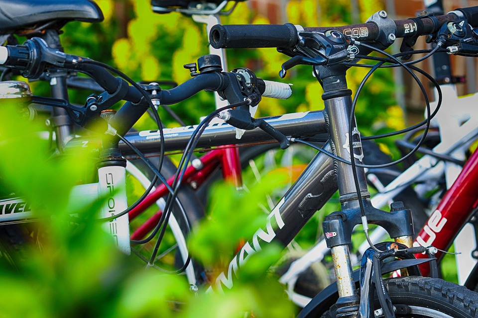 POL-SZ: Pressemitteilung der Polizei Peine vom 25.10.2024: Verunfallter Fahrradfahrer leicht verletzt