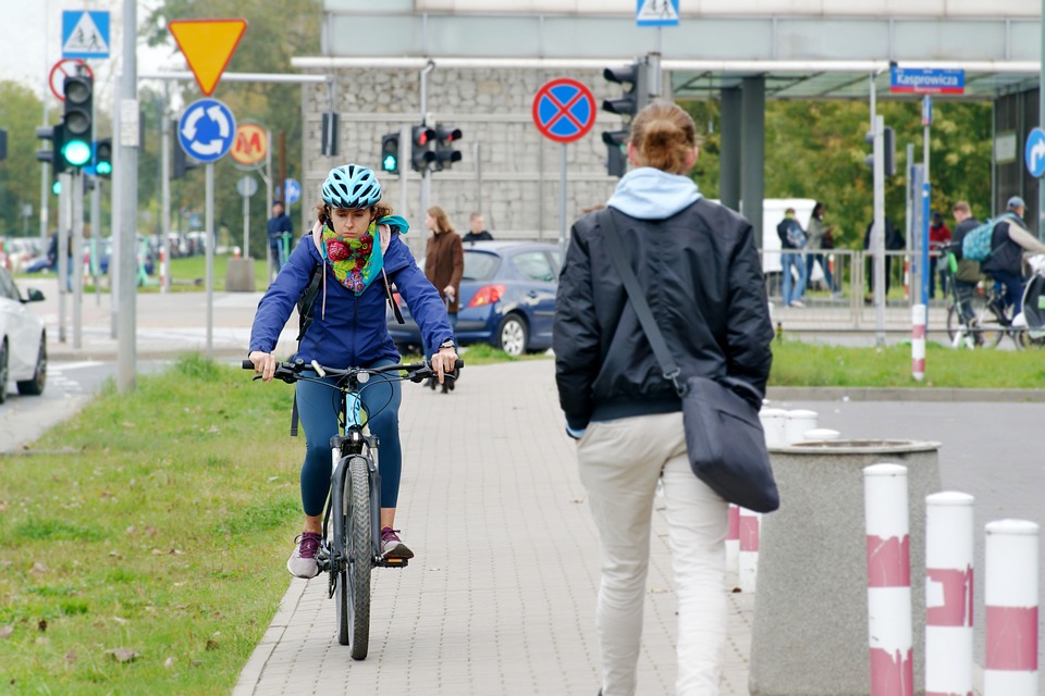 POL-BOR: Bocholt - Radfahrer flüchtet nach Unfall