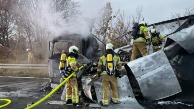 FW Dresden: Lkw gerät auf der A4 in Brand