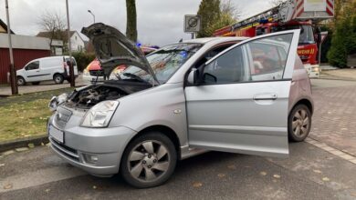 POL-HF: Verkehrsunfall im Kreuzungsbereich- LKW beim Abbiegen übersehen