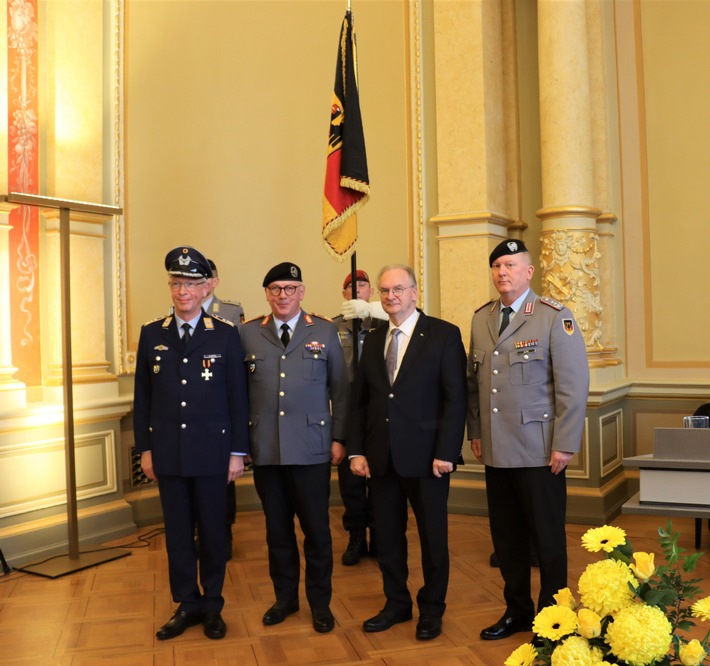 Kommandowechsel beim Landeskommando Sachsen-Anhalt