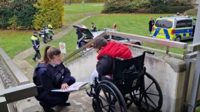 BPOL NRW: Bundesweiter Vorlesetag im Krankenhaus - Kölner Blaulicht-Behörden bringen Kinderaugen zum Leuchten