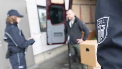 HZA-EF: Zoll kontrolliert Speditions-, Transport- und Logistikdienstleister / Schwerpunktprüfung gegen Schwarzarbeit und illegale Beschäftigung in Thüringen und Südwestsachsen